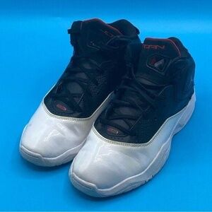 Jordan B'Loyal Black White Red